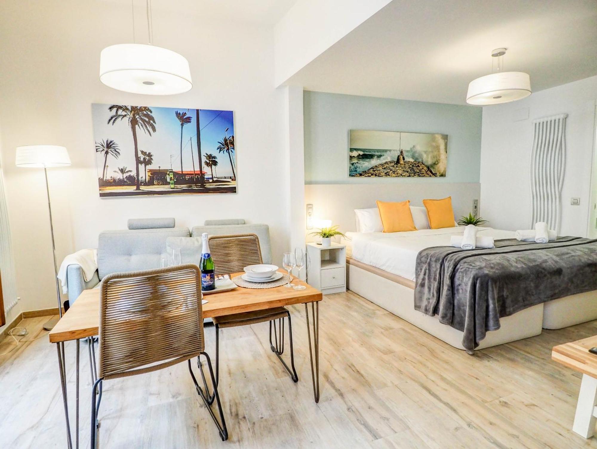 The Green Oasis By Hello Homes Sitges Esterno foto
